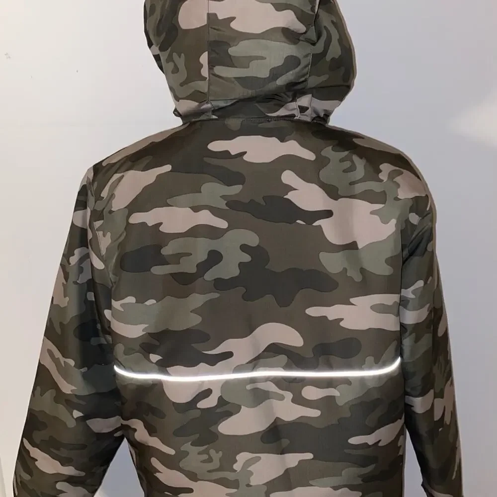 Children’s Place Boys Camo Puffer size XL (14)